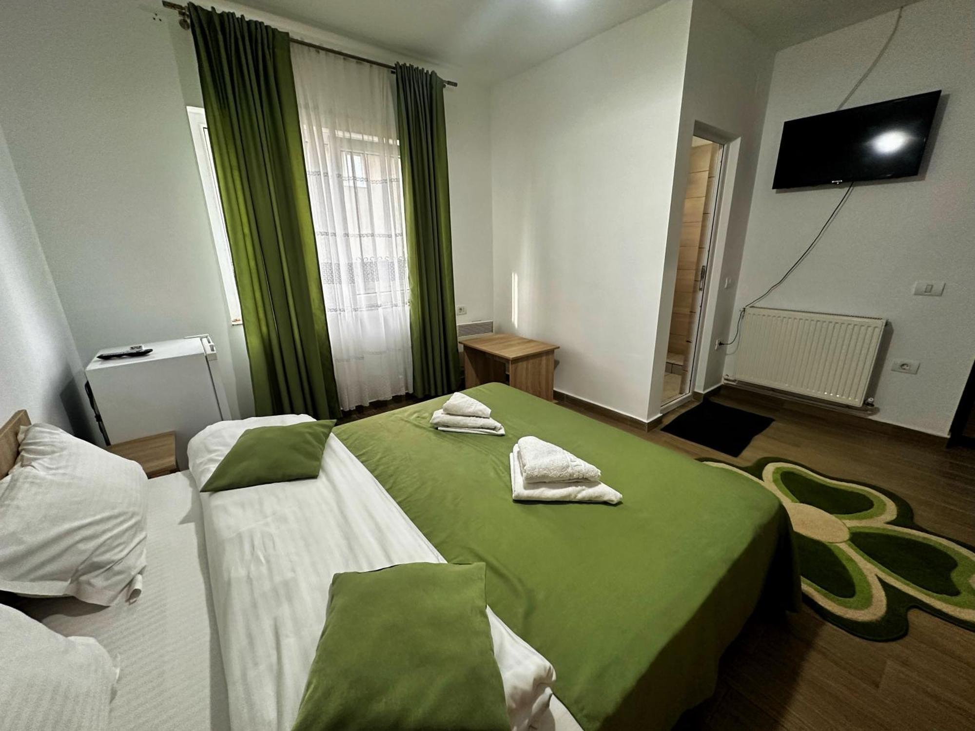 Casa Enka Hotel Тузла Екстериор снимка