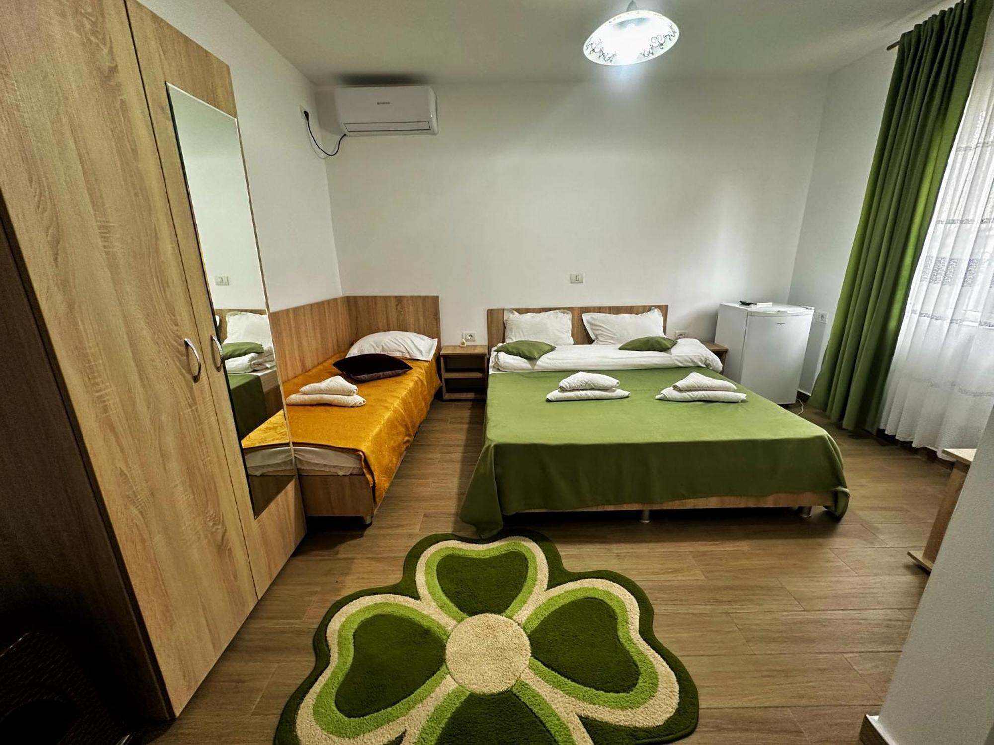 Casa Enka Hotel Тузла Екстериор снимка